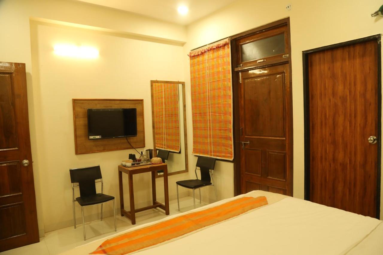 Aamantran At Fort Maheshwar Exterior photo